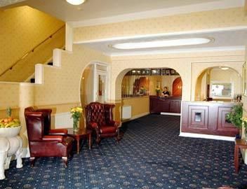Claremont Lions Hotel Истбурн Экстерьер фото